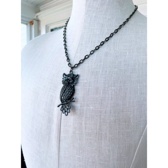 Vintage 1970s Pewter Owl Pendant Necklace Retro - Picture 4 of 10